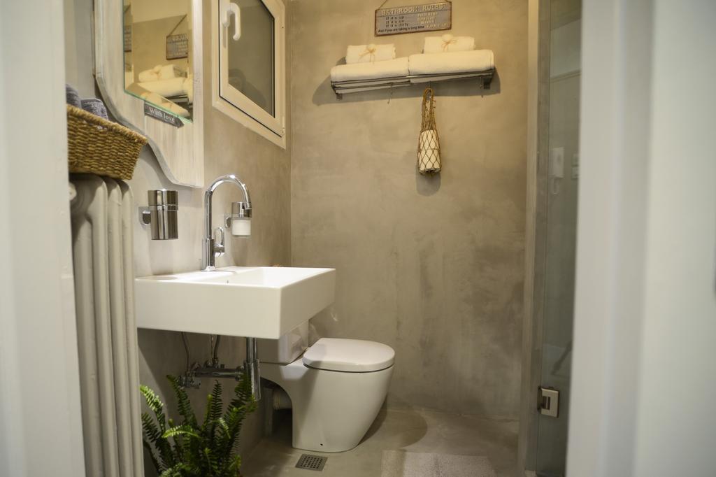 Your "Home Away From Home" In Acropolis Атина Екстериор снимка