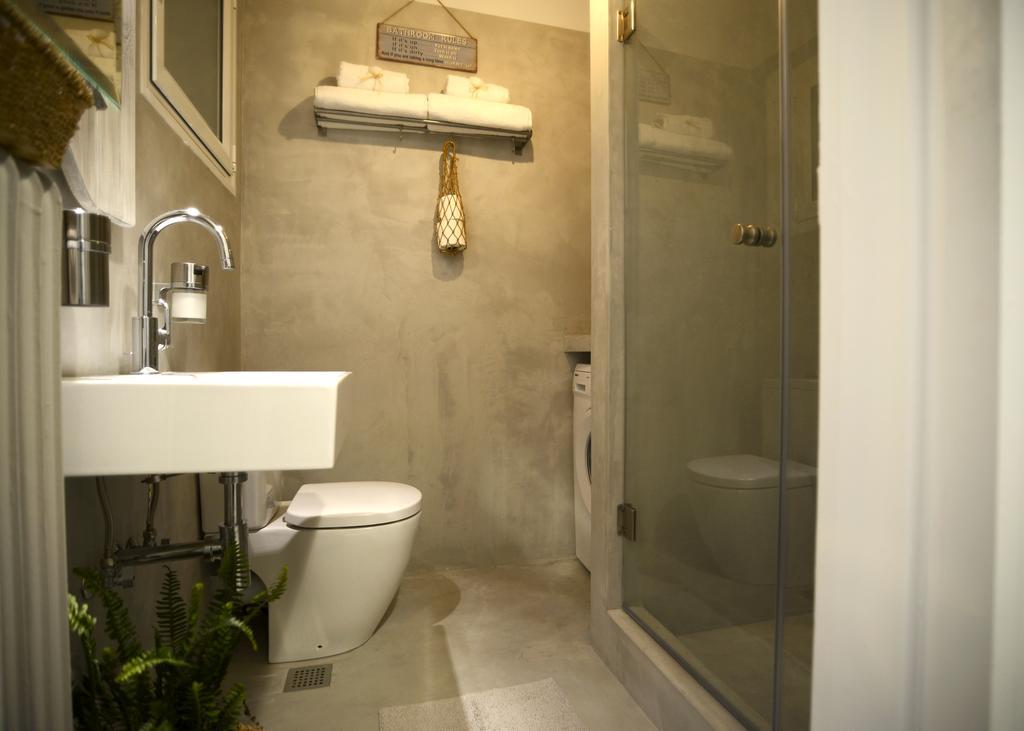 Your "Home Away From Home" In Acropolis Атина Екстериор снимка
